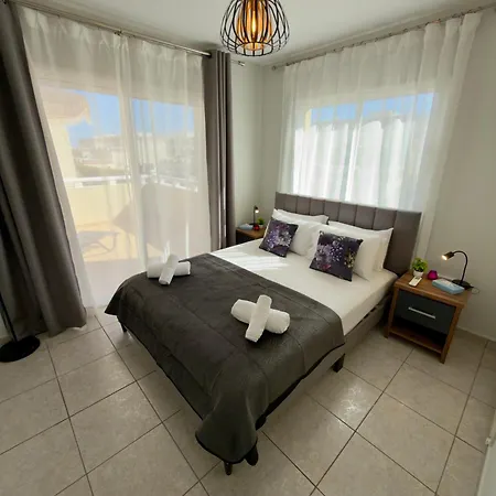 Aquasol Modern 2br With Shared Pool *