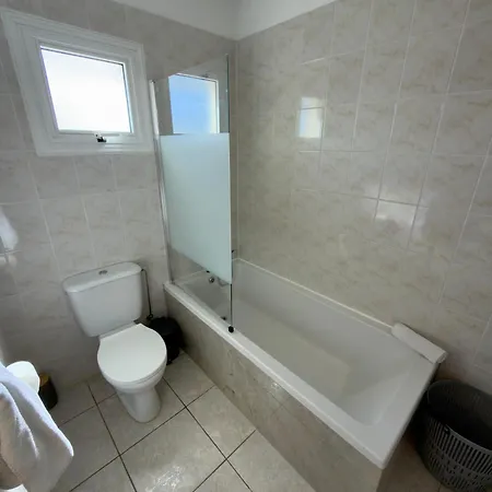 Aquasol Modern 2br With Shared Pool * 普罗塔拉斯